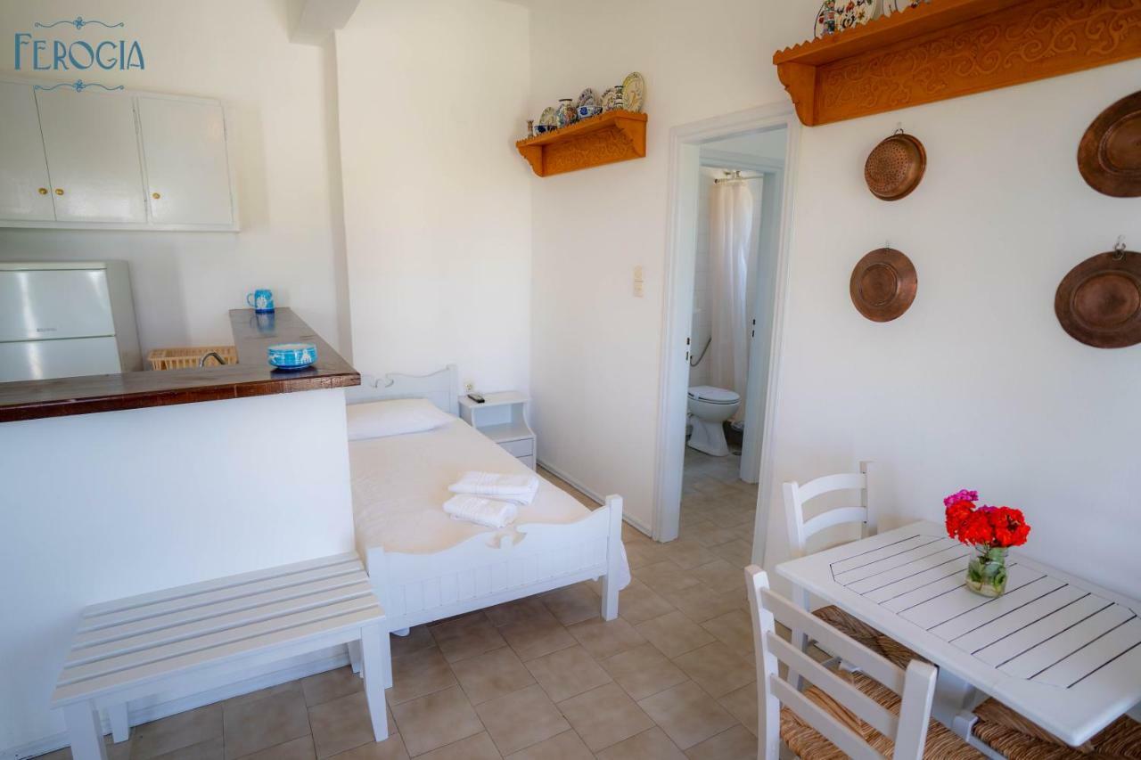 Hotel Ferogia à Skyros Extérieur photo